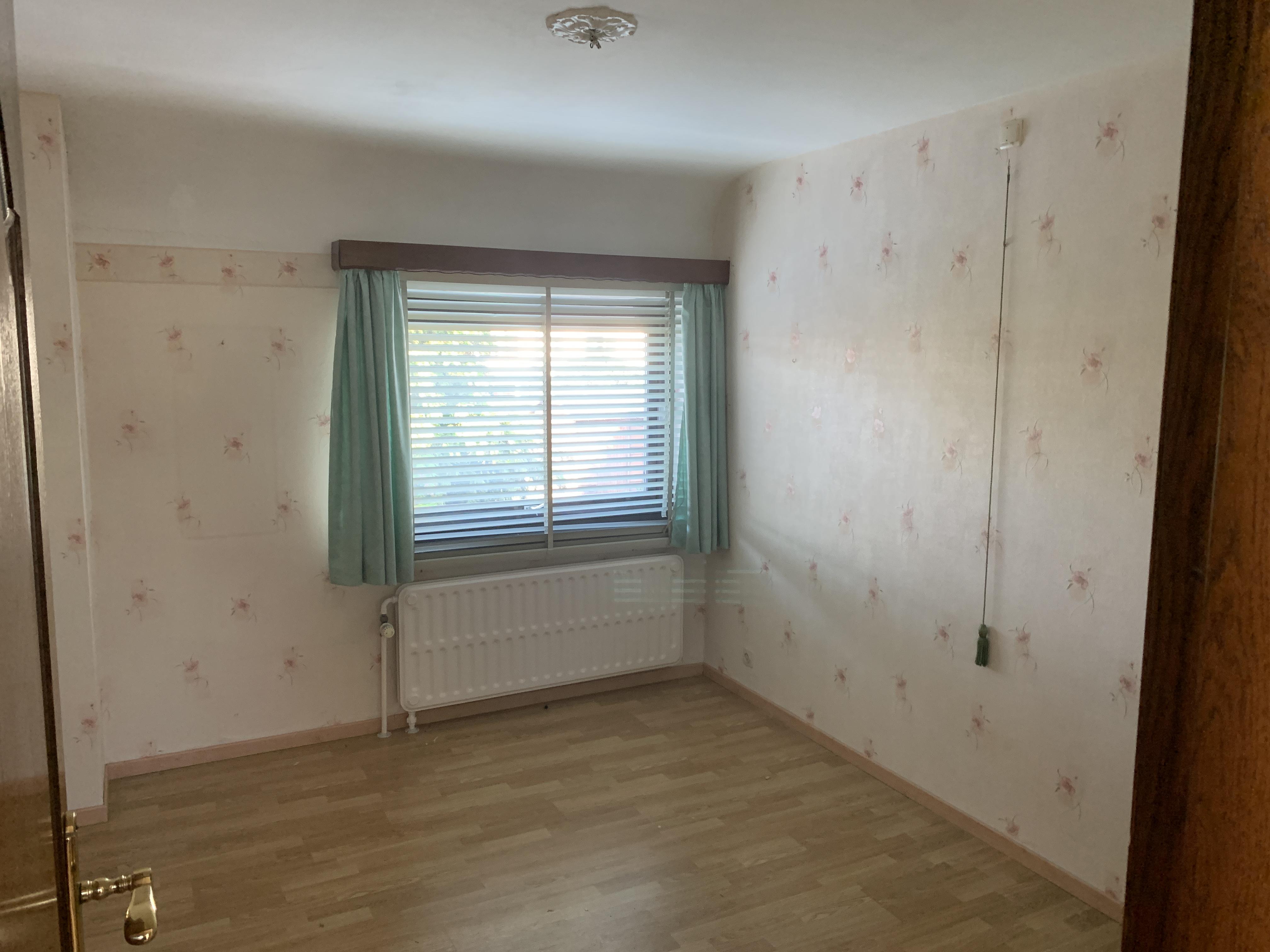 Rafraichissement de chambres en blanc mat photo avant