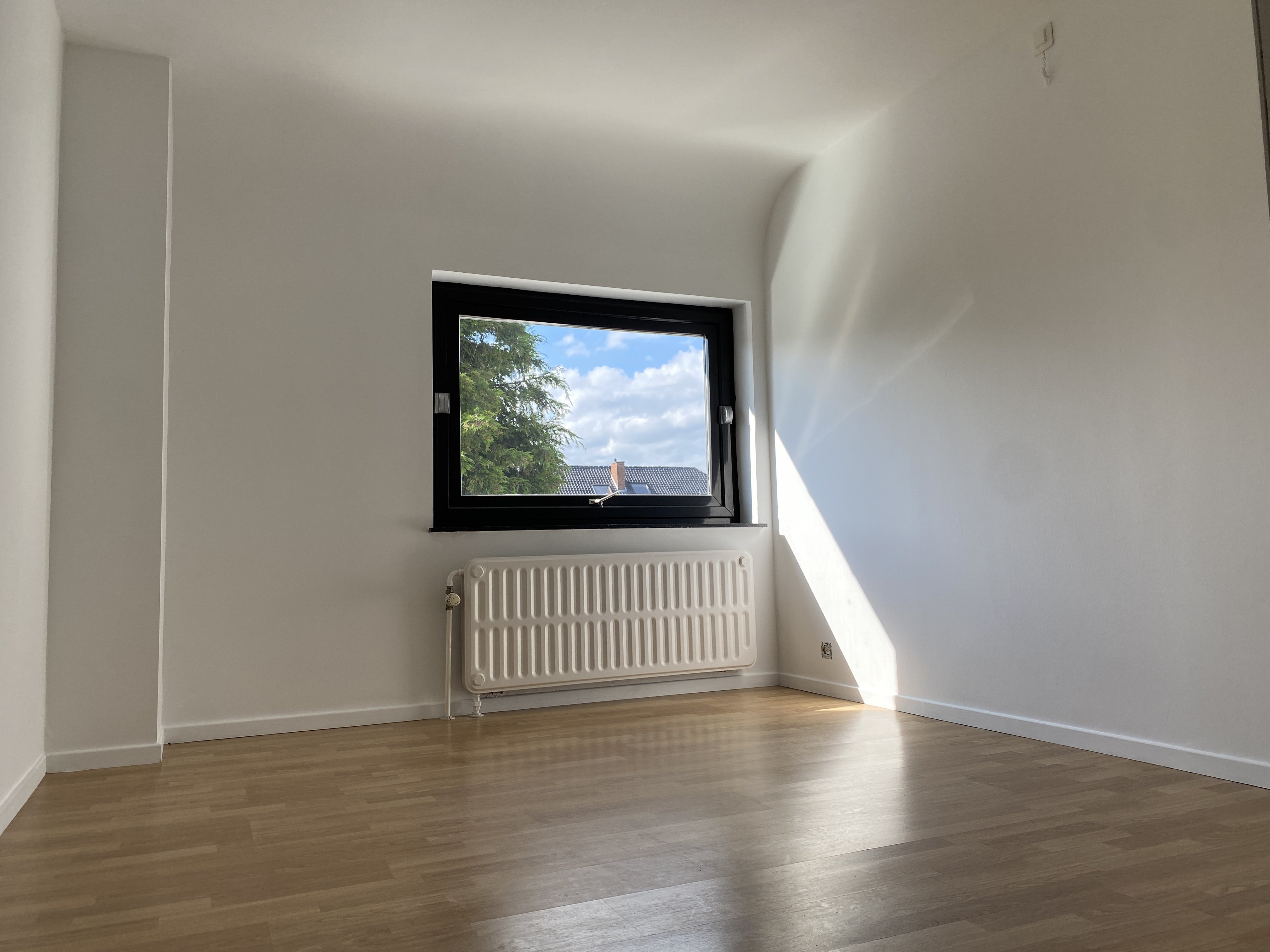 Rafraichissement de chambres en blanc mat photo apres